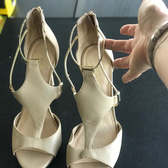 Tan and Gold strappy heels - Picture 3 of 6